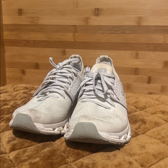 On Cloud White Athletic Running Shoes - Picture 2 of 7